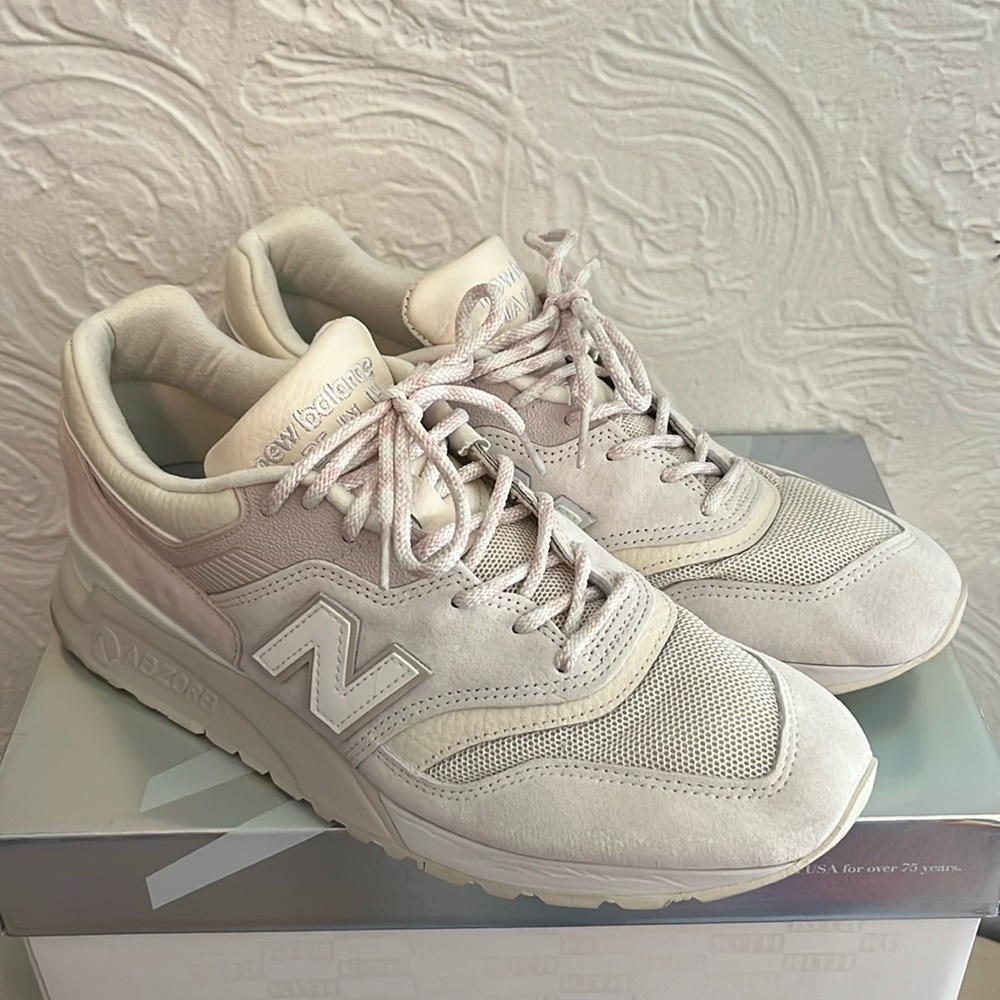 Ronnie Fieg (Kith) x New Balance 997.5 Easter Pack - Marshmallow Angora